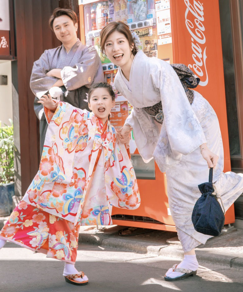 yae asakusa tokyo kimono visual